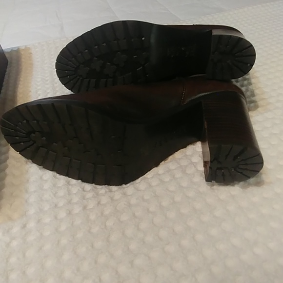 Ralph Lauren Short Boots - Picture 5 of 7